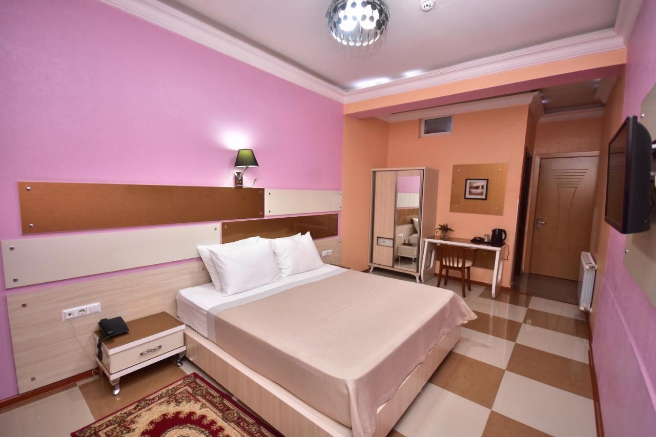 Hotel Chao Batumi Kültér fotó
