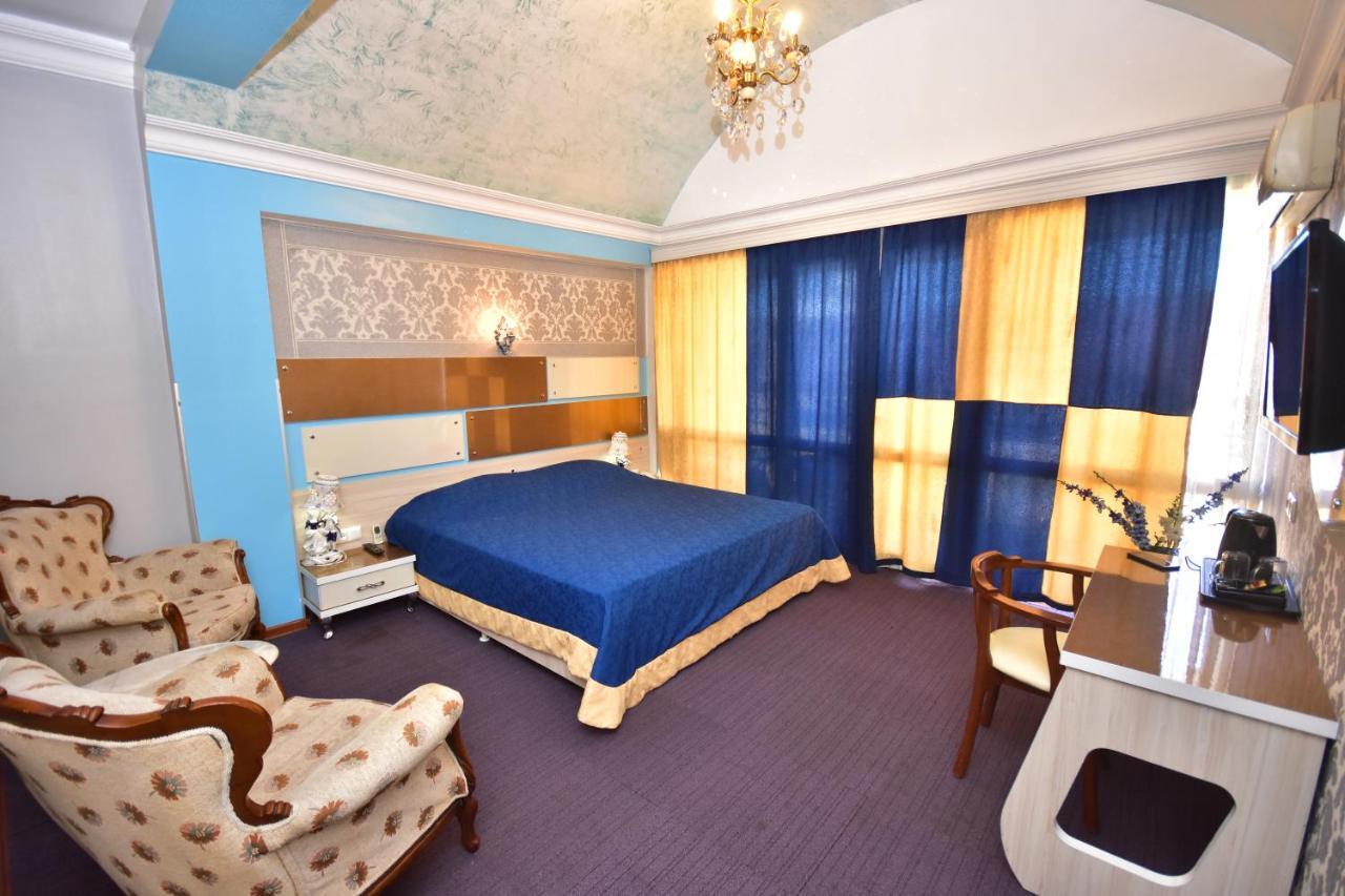 Hotel Chao Batumi Kültér fotó